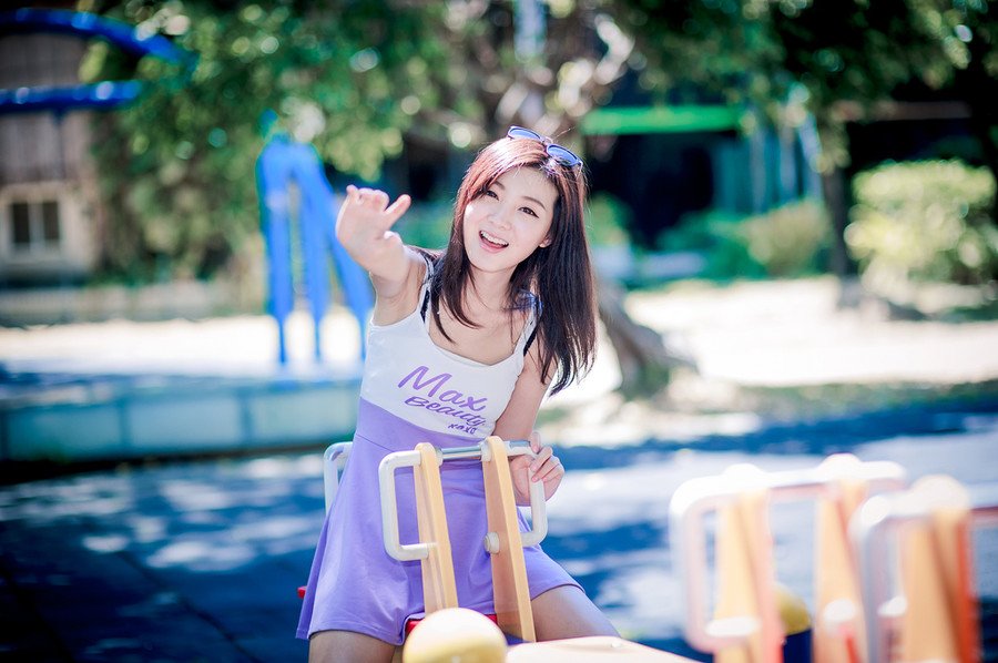朋友之间很少谈论未来，但是未来他们往往还在一起；恋人之间总是在谈论未来，但往往没有未来。